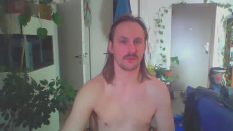 jankujan online show from April 14, 7:30 am