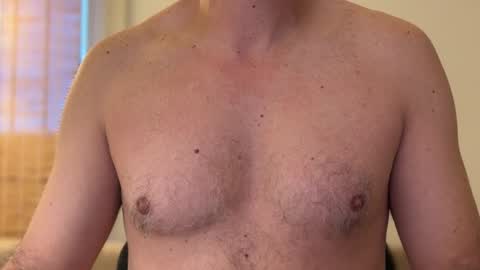 Snapshot of jarabedecereza chatting on October 14, 12:34 pm MRA online show from October 14, 12:34 pm