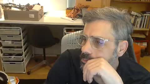 jareth_returns online show from January 7, 11:56 pm