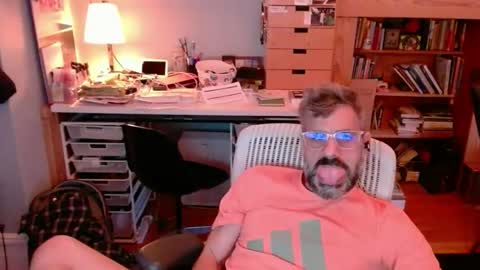 Snapshot of jareth_returns chatting on November 1, 10:36 pm jareth_returns online show from November 1, 10:36 pm