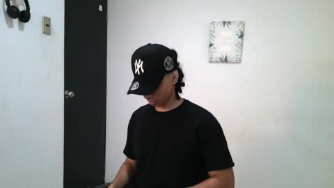 jash online show from April 6, 8:42 pm