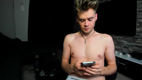 Snapshot of jason_marz chatting on September 25, 1:48 am JasoN online show from September 25, 1:48 am