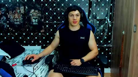 Javier online show from March 31, 4:36 am