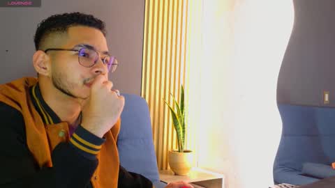 Jay online show from December 3, 10:38 pm