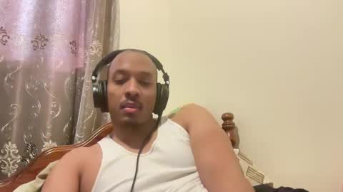 Snapshot of jaysmooth987 chatting on February 14, 5:57 pm jaysmooth987 online show from February 14, 5:57 pm