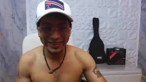 jbarto_ online show from June 2, 3:18 am