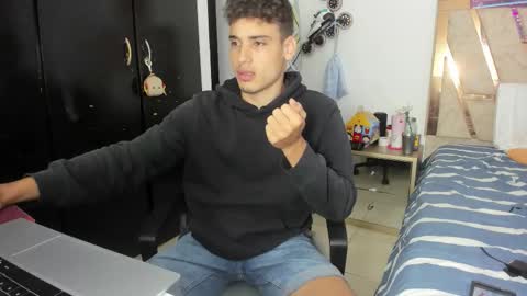 Lin online show from February 3, 4:54 am