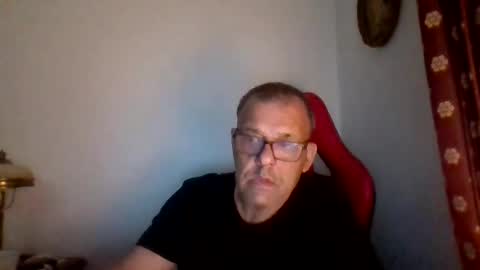jcazevedoo online show from May 15, 11:46 pm