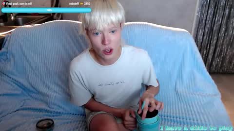 Snapshot of jealousangel chatting on October 8, 2:27 am Angel online show from October 8, 2:27 am