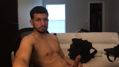 jeanwhitebianco online show from November 24, 8:10 pm