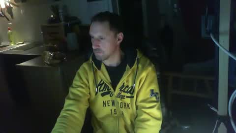 Snapshot of jef74700 chatting on January 11, 4:16 am Jrme online show from January 11, 4:16 am