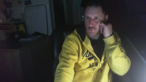 Snapshot of jef74700 chatting on February 25, 4:46 am Jrme online show from February 25, 4:46 am