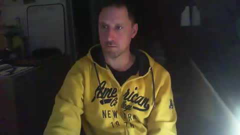 Snapshot of jef74700 chatting on February 17, 3:47 am Jrme online show from February 17, 3:47 am