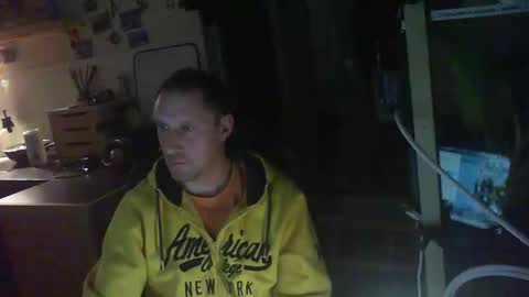 Snapshot of jef74700 chatting on February 7, 4:59 am Jrme online show from February 7, 4:59 am