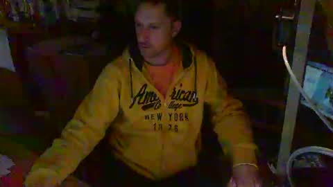 Snapshot of jef74700 chatting on February 2, 12:40 am Jrme online show from February 2, 12:40 am
