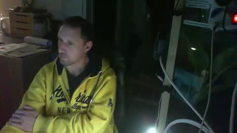 Snapshot of jef74700 chatting on January 17, 3:12 am Jrme online show from January 17, 3:12 am
