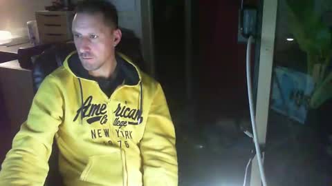 Snapshot of jef74700 chatting on December 20, 4:09 am Jrme online show from December 20, 4:09 am