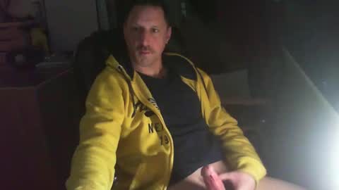 Snapshot of jef74700 chatting on February 24, 3:44 am Jrme online show from February 24, 3:44 am