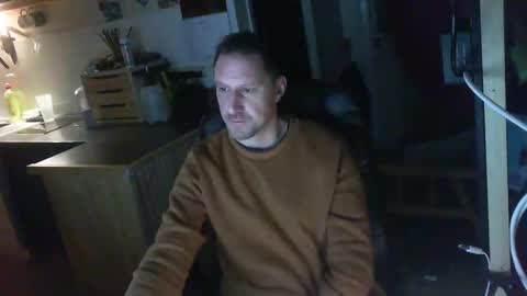Snapshot of jef74700 chatting on January 10, 4:54 am Jrme online show from January 10, 4:54 am