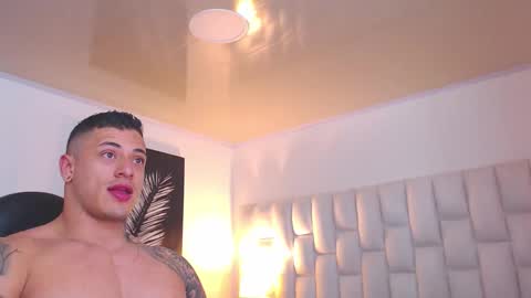 Jeremy lane online show from December 19, 11:45 pm