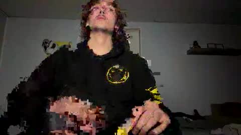 jerimiahslhong online show from November 8, 3:32 am