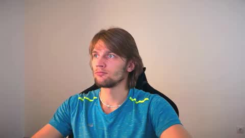 JessieRise online show from October 2, 6:39 am