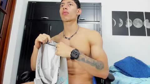 jey cox online show from October 4, 11:04 am