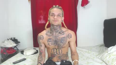 Snapshot of jeykob_23 chatting on January 15, 2:13 pm JEYKOB online show from January 15, 2:13 pm