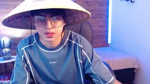 Jhoel online show from October 31, 9:51 pm