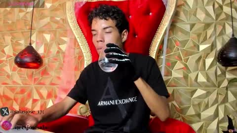 Jhohan Fox online show from October 31, 9:45 am