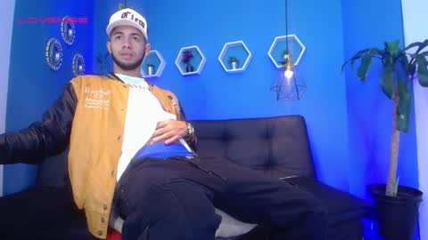 Snapshot of jhon_malo chatting on October 22, 3:21 am jhon_malo online show from October 22, 3:21 am
