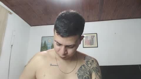 jhon tommy online show from December 3, 2:01 am