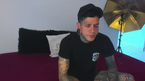Snapshot of jhonny_ackerman chatting on October 23, 9:40 pm jhonny_ackerman online show from October 23, 9:40 pm