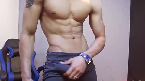 jhonny_thes28 online show from February 20, 6:53 pm