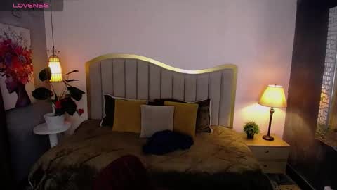 jhos online show from February 4, 1:39 pm