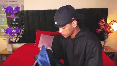 jhos online show from October 13, 1:39 pm