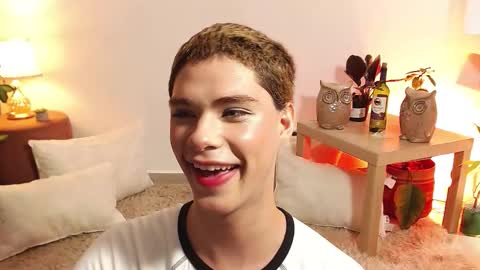 Jhuan Nhez online show from November 2, 5:55 am