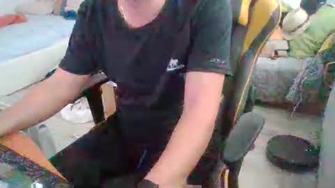 Snapshot of jimmy_dick86562 chatting on December 7, 12:35 pm jimmy_dick86562 online show from December 7, 12:35 pm