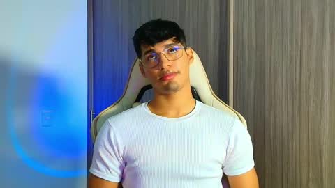 Jimmy Leeh online show from February 3, 4:10 am