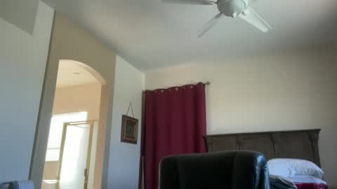 Dad of Three online show from December 1, 7:50 pm