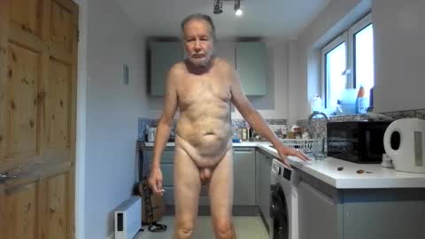 Snapshot of jimmybenido chatting on October 2, 4:33 pm Jim Redgewell online show from October 2, 4:33 pm