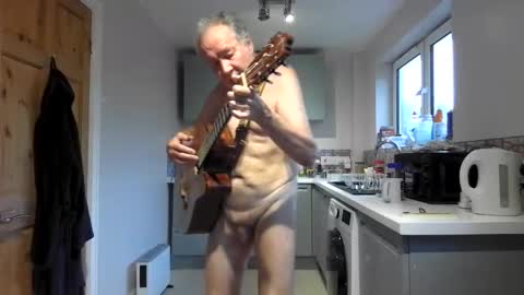 Snapshot of jimmybenido chatting on September 10, 4:49 pm Jim Redgewell online show from September 10, 4:49 pm