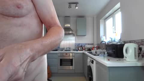 Snapshot of jimmybenido chatting on October 8, 4:22 pm Jim Redgewell online show from October 8, 4:22 pm