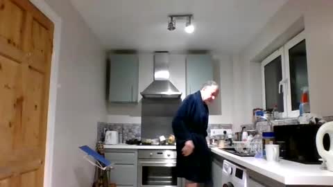 Snapshot of jimmybenido chatting on January 26, 5:34 pm Jim Redgewell online show from January 26, 5:34 pm
