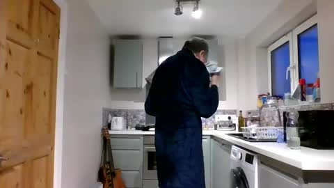 Snapshot of jimmybenido chatting on February 8, 5:29 pm Jim Redgewell online show from February 8, 5:29 pm