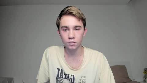 Snapshot of jimyti_bad_boy chatting on February 13, 1:59 pm jimyti_bad_boy online show from February 13, 1:59 pm