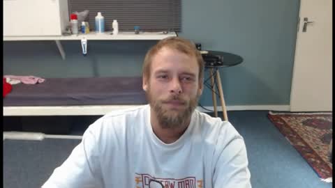 JamesJan van Rebel online show from April 5, 6:32 am