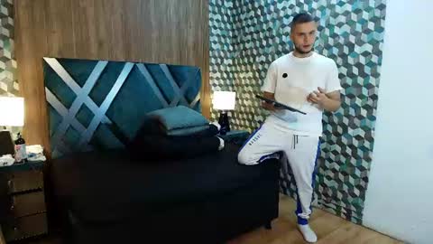  Joao online show from June 10, 10:10 pm