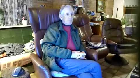 Snapshot of johan7_heet chatting on October 23, 7:06 pm johan7 heet online show from October 23, 7:06 pm