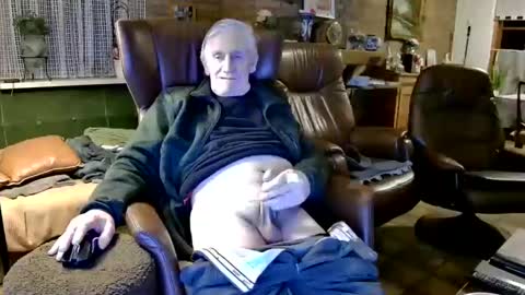 Snapshot of johan7_heet chatting on February 17, 10:03 pm johan7 heet online show from February 17, 10:03 pm